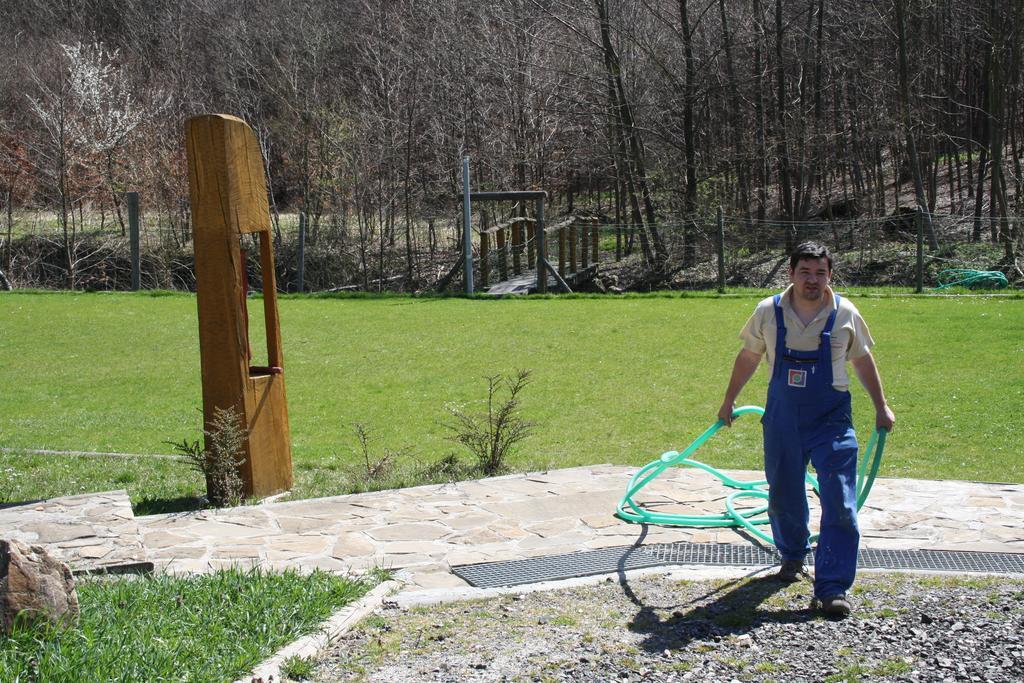 Penzion U Cerneho Potoka Nová Lhota Exteriör bild