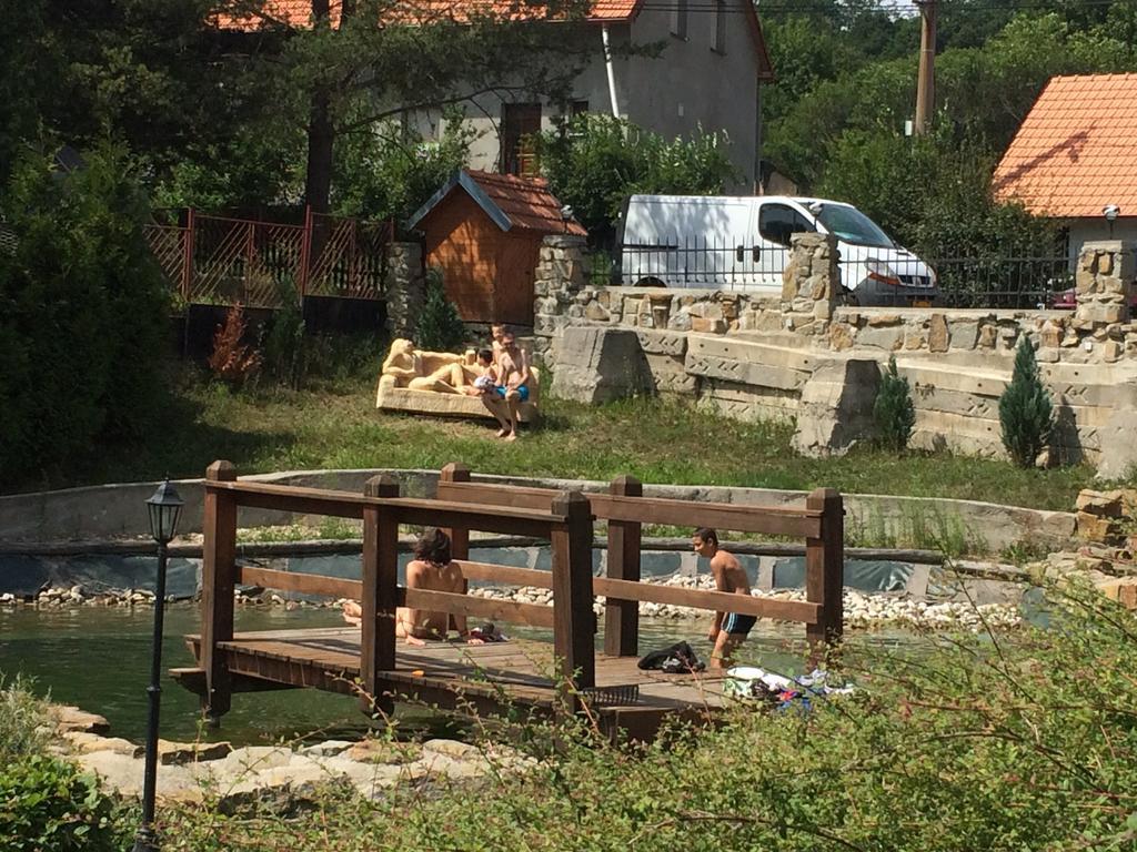 Penzion U Cerneho Potoka Nová Lhota Exteriör bild
